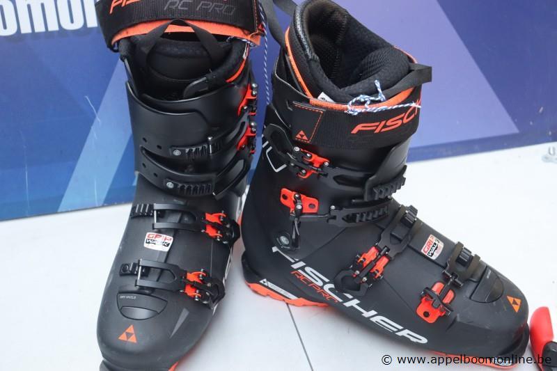 paar skiboots, FISCHER RC PRO, maat 29,5/106 mm – foto 3 – kavel bij Appelboom