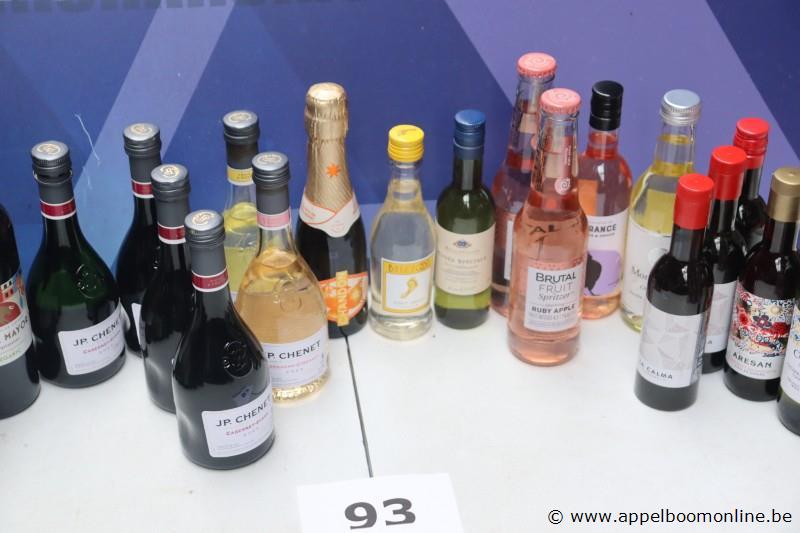 plm 28 flesjes diverse alcoholische dranbken – foto 4 – kavel bij Appelboom