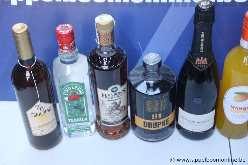 8 flessen diverse sterke dranken – foto 3 – kavel bij Appelboom