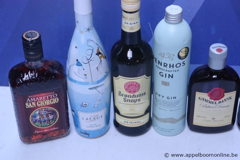 8 flessen diverse sterke dranken – foto 3 – kavel bij Appelboom