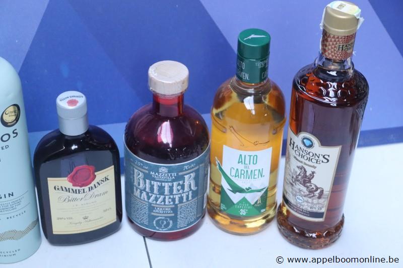 8 flessen diverse sterke dranken – foto 4 – kavel bij Appelboom