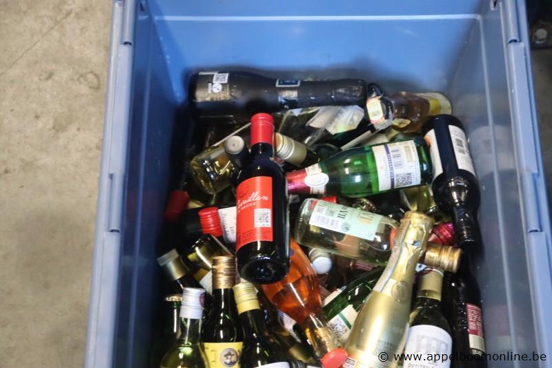 lot flesjes wijn (zonder pvc bak) – foto 3 – kavel bij Appelboom