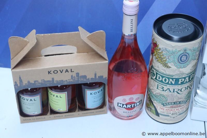 8 flessen sterke drank – foto 3 – kavel bij Appelboom