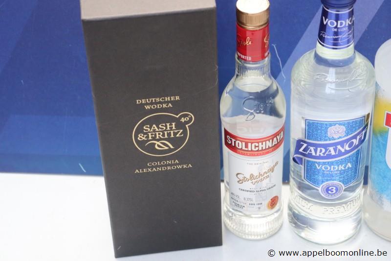 5 flessen diverse vodka – foto 3 – kavel bij Appelboom