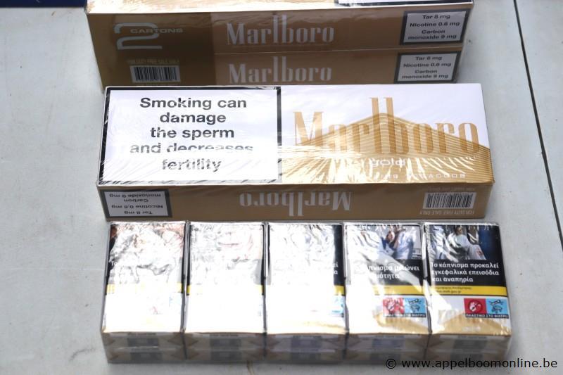 4 sloeven sigaretten MARLBORO – foto 3 – kavel bij Appelboom