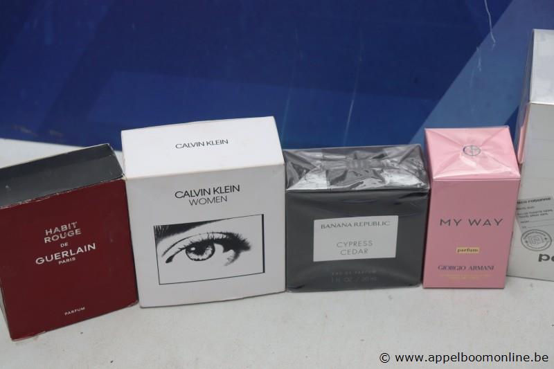 lot diver parfum – foto 3 – kavel bij Appelboom