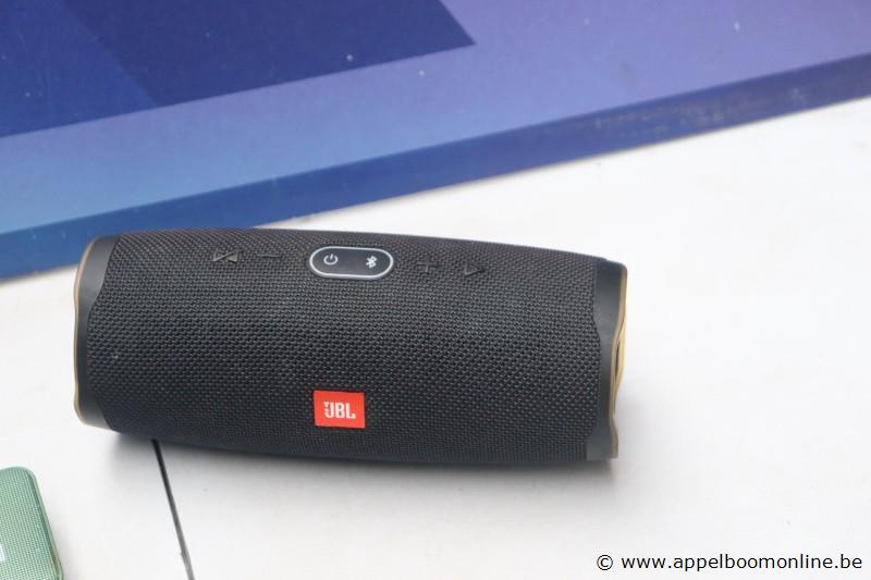 2 draadloze speakers JBL, zonder kabels, werking niet gekend – foto 3 – kavel bij Appelboom