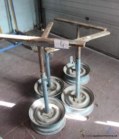 4 verstelbare werksteunen op velgen – foto 2 – kavel bij Appelboom