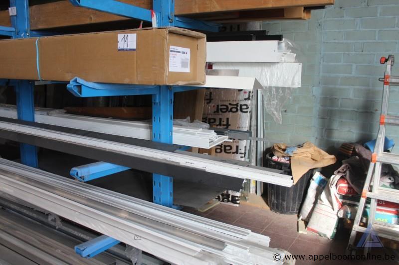 Lot diverse wo profielen, pvc buizen enz – foto 2 – kavel bij Appelboom