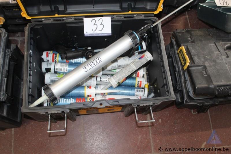 Gereedschapskoffer met kitpistool en diverse kitkokers, STROXX – foto 2 – kavel bij Appelboom