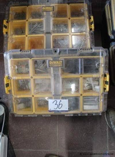 2 gereedschapskoffers DEWALT TOUGHSYSTEM 2.0, gevuld met diverse bevestigingsmaterialen – foto 2 – kavel bij Appelboom