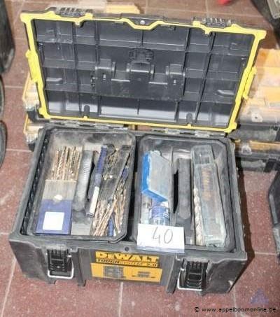 Gereedschapskoffer DEWALT TOUGHSYSTEM 2.0, diverse boorbits – foto 2 – kavel bij Appelboom
