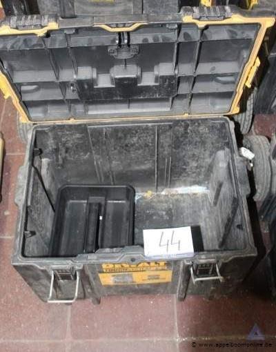 Gereedschapskoffer DEWALT TOUGHSYSTEM 2.0, kleine opbergbak – foto 2 – kavel bij Appelboom