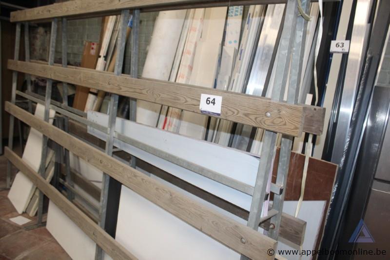Platenrek met houten liggers +- 310cm – foto 2 – kavel bij Appelboom