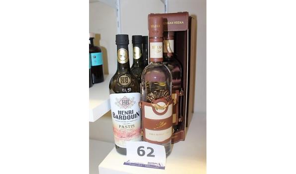 De Fles Van De Sterke Drank Stock Afbeelding - Image of wodka, moeilijk De Fles Van De Sterke Drank Stock Afbeelding - Image of wodka, moeilijk